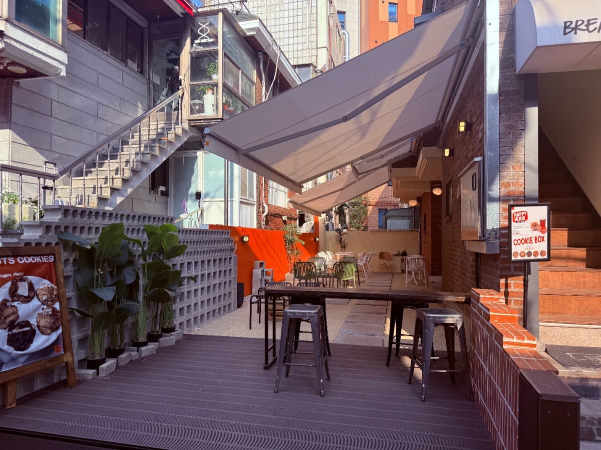VENUE · 1F TERRACE